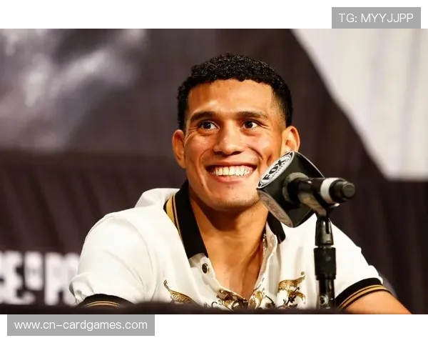 大卫·本纳维德兹备战亚德卫冕战,父亲兼主教练称其为“职业生涯最硬骨头”